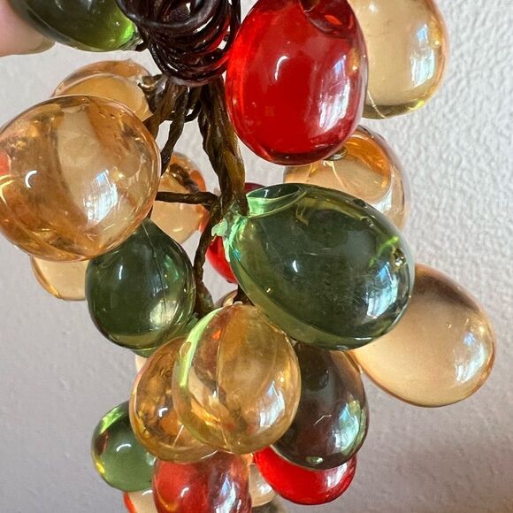 Vintage 1960’s acrylic lucite grape clusters set of 4 - Picture 15 of 16
